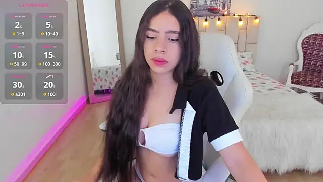 zoe turnner 18 online show from 03.12.25