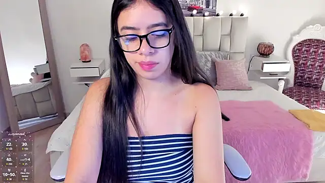 zoe turnner 18 online show from 09.12.25