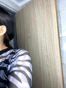 lilithTeen1  online show from 11.05.25