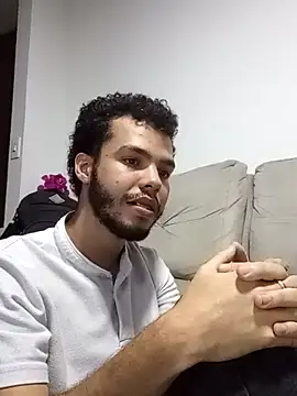 Snapshot of AleCam69 chatting on 10.21.25 AleCam69 online show from 10.21.25