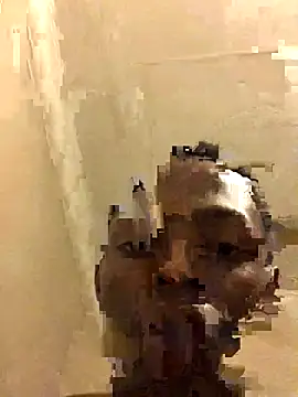 Snapshot of thekidrose chatting on 12.03.25 thekidrose online show from 12.03.25