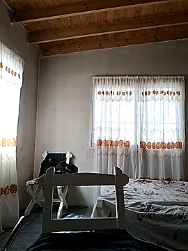 Paulitta- online show from 10.04.25