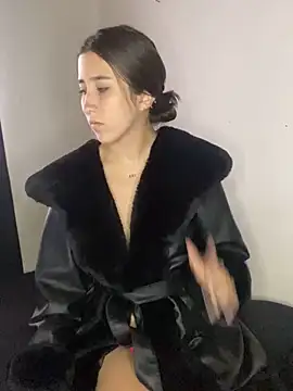  Luuna online show from 03.15.25