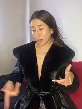  Luuna online show from 03.21.25