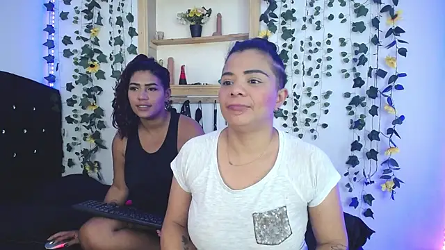 kaylie dakota online show from 10.18.25