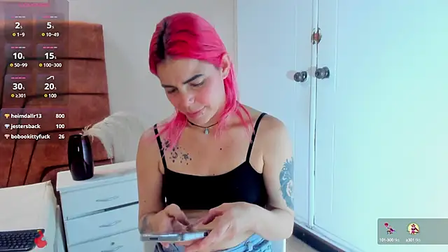 NIKI SANTANA online show from 01.11.25
