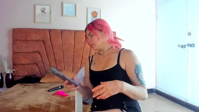 NIKI SANTANA online show from 02.21.25