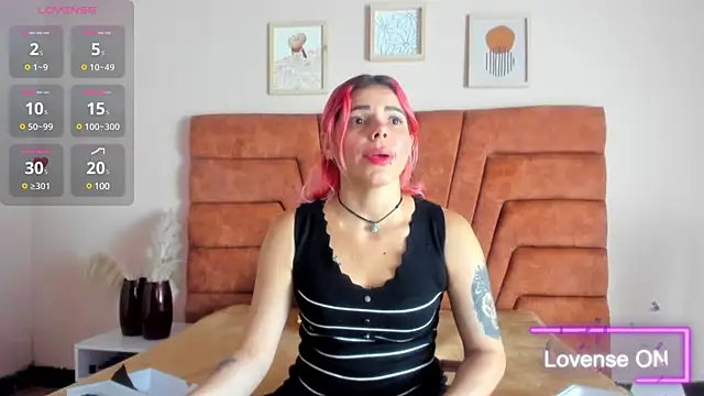 NIKI SANTANA online show from 02.22.25