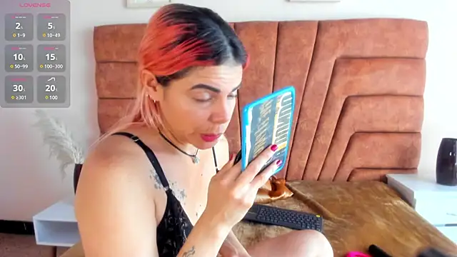 NIKI SANTANA online show from 03.15.25
