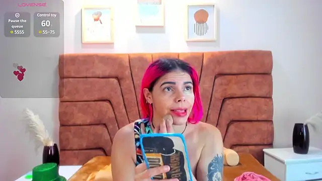 NIKI SANTANA online show from 03.19.25