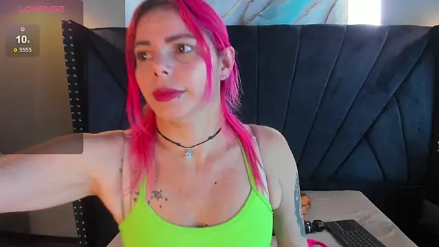 NIKI SANTANA online show from 10.02.25