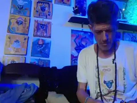 laye19 online show from 12.11.24