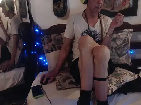 laye19 online show from 10.09.25