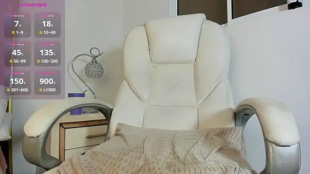 JenyWells online show from 12.10.24