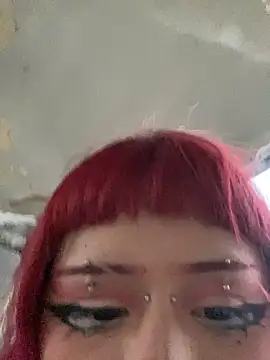 Snapshot of toky_doll chatting on 02.12.25 toky doll online show from 02.12.25