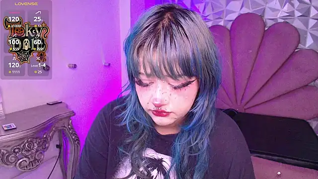 toky doll online show from 11.03.25