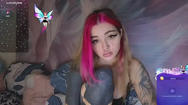Snapshot of Coralie20_ chatting on 03.02.25 Coralie20  online show from 03.02.25