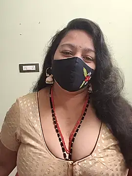 neelu-hoty online show from 10.12.25