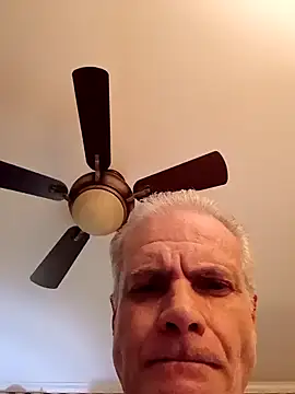 Snapshot of Hand69someguy chatting on 12.05.24 Hand69someguy online show from 12.05.24