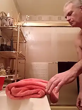 Snapshot of Hand69someguy chatting on 12.15.24 Hand69someguy online show from 12.15.24