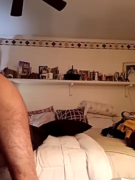 Snapshot of Hand69someguy chatting on 03.15.25 Hand69someguy online show from 03.15.25