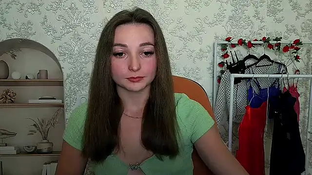  Barbie Kiss  online show from 10.02.25