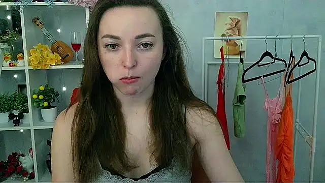  Barbie Kiss  online show from 03.31.26