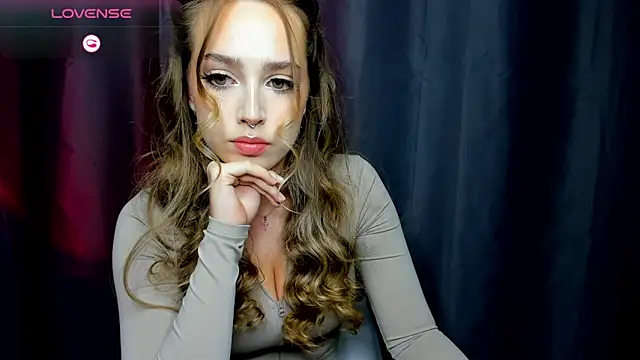 YaraKroft  online show from 12.03.25