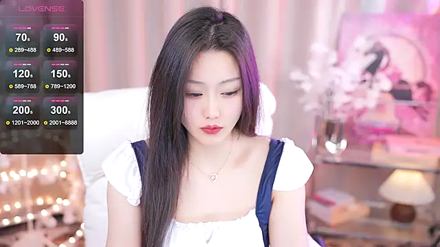 Snapshot of YINGTao-168 chatting on 02.24.25 YINGTao-168 online show from 02.24.25