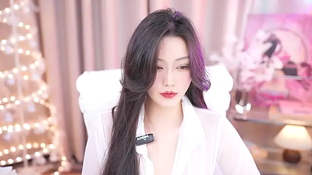 Snapshot of YINGTao-168 chatting on 02.27.25 YINGTao-168 online show from 02.27.25