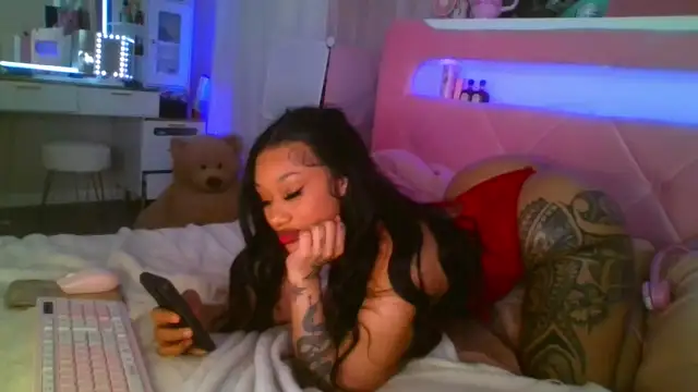 Snapshot of XenaIsland chatting on 02.15.26 XenaIsland online show from 02.15.26