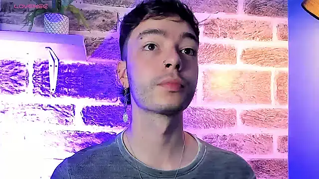 Snapshot of noah_ricci chatting on 09.21.25 noah ricci online show from 09.21.25