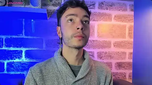 Snapshot of noah_ricci chatting on 09.26.25 noah ricci online show from 09.26.25