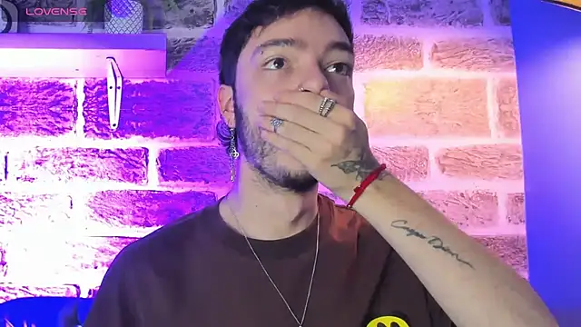 Snapshot of noah_ricci chatting on 10.11.25 noah ricci online show from 10.11.25