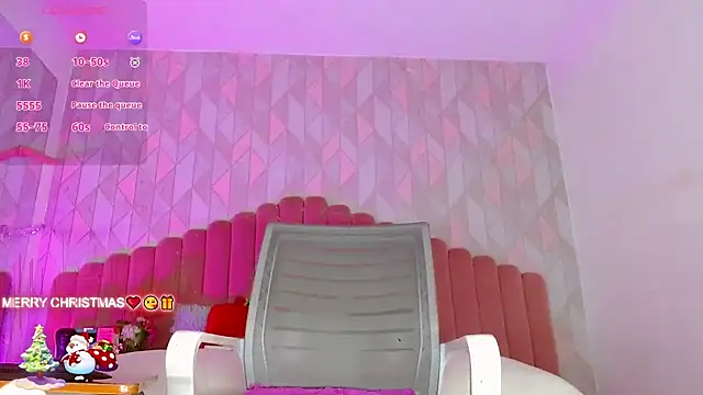 Snapshot of angelyy_02 chatting on 12.25.24 angelyy 02 online show from 12.25.24