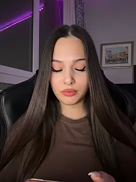 EricaWalls online show from 01.13.26