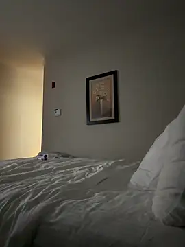 Snapshot of PeytonJohnn chatting on 09.23.25 PeytonJohnn online show from 09.23.25