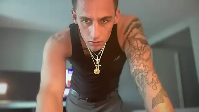 Snapshot of PeytonJohnn chatting on 09.24.25 PeytonJohnn online show from 09.24.25