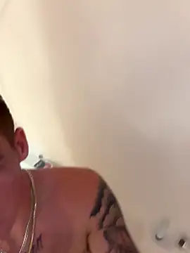 Snapshot of PeytonJohnn chatting on 09.28.25 PeytonJohnn online show from 09.28.25