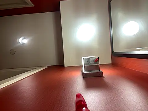 Snapshot of PeytonJohnn chatting on 10.12.25 PeytonJohnn online show from 10.12.25