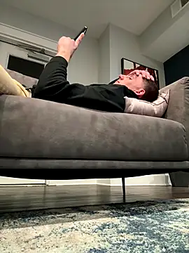 Snapshot of PeytonJohnn chatting on 10.20.25 PeytonJohnn online show from 10.20.25