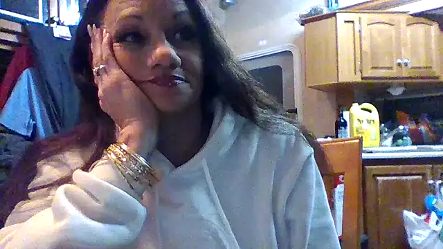 ALLURET4U online show from 03.12.25