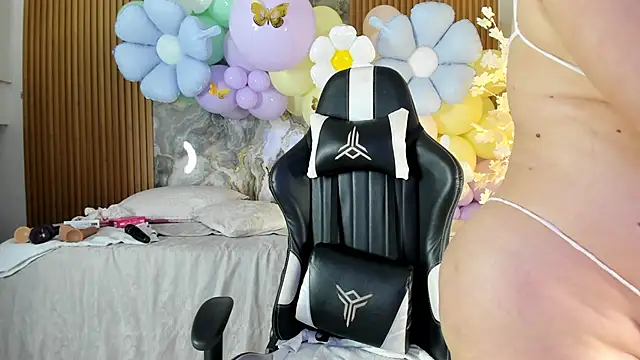 Danna topless online show from 03.31.26