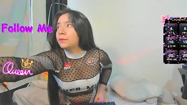 litle mily  online show from 04.09.26