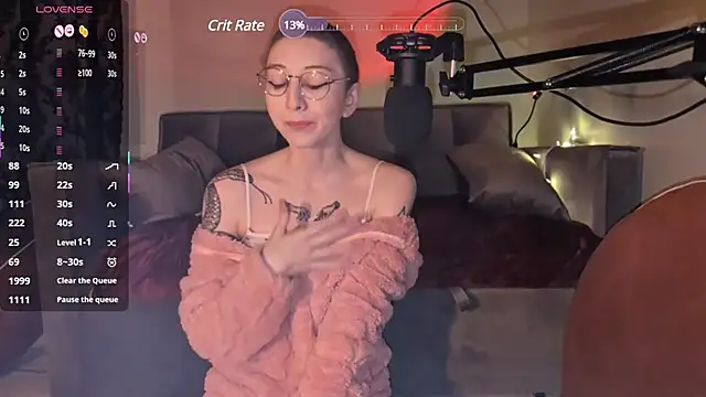 lovelylucyy online show from 02.08.25