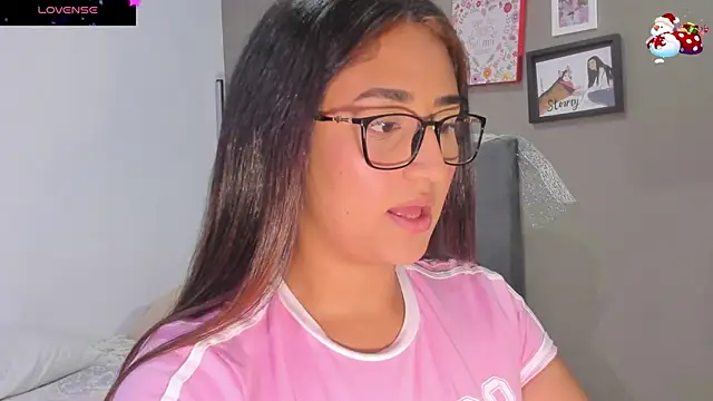 Snapshot of curvy_jhacky chatting on 12.20.24 curvy jhacky online show from 12.20.24