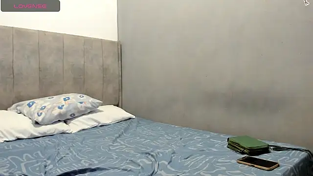 briyinabloom  online show from 09.11.25