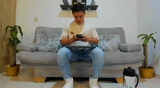 julian wallace online show from 01.21.25