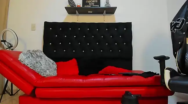 julian wallace online show from 02.24.25