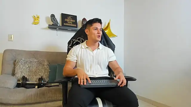 julian wallace online show from 10.13.25